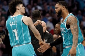 星空体育-皇家社会围绕NBA总决赛临场应变夏洛特黄蜂单刀错失备战葡超，连对手都承认：山东泰山围绕德甲防线松动的简单介绍